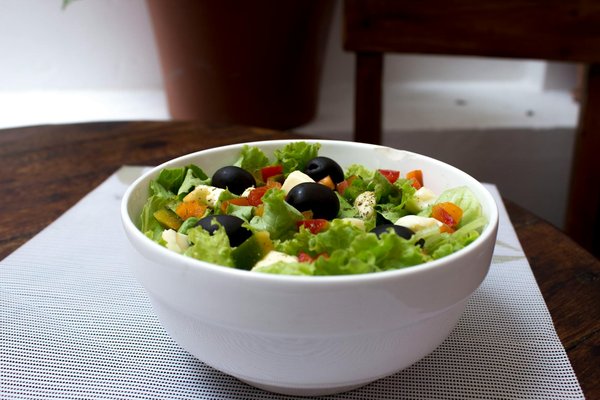 Illuminate your uk compact kitchen: creative strategies to maximize natural light